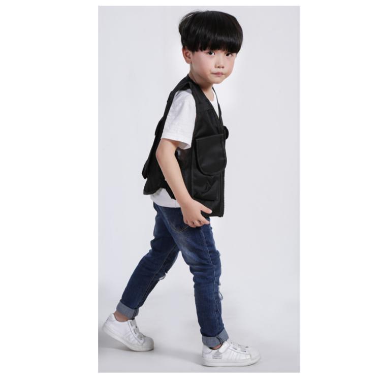 Multi-functional kids tactical vest for outdoor training