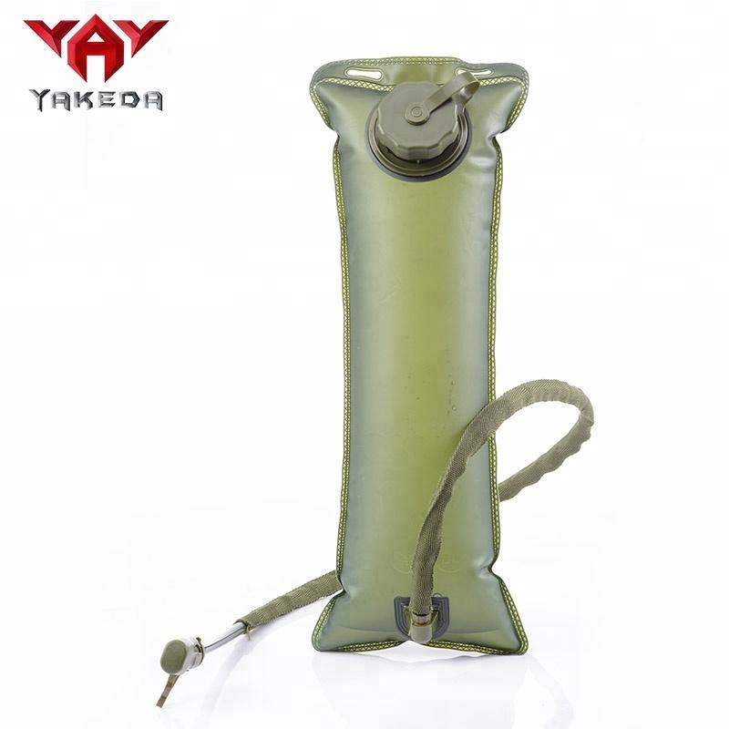 Yakeda outdoor camping hiking cycling military camouflage bags hydration backpack with water bladder